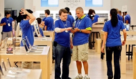 Nhân viên Apple: Chúng tôi bị đối xử như tội phạm!