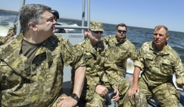Ukraine tuyên bố sẽ đánh bại quân đội Nga nếu có chiến tranh