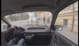 Top video hot ngày 7/3: Màn đỗ xe vào vị trí khó tin của tài xế Nga