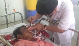Ông Huỳnh Văn Nén được xuất viện sau tai nạn giao thông