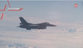 Tiêm kích NATO bị tố áp sát máy bay chở Bộ trưởng Quốc phòng Nga