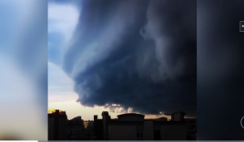 Mỹ: Đám mây khổng lồ dày hàng trăm mét sà xuống thành phố như ngày tận thế, người dân được phen hốt hoảng