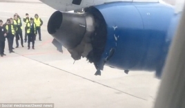 Hành khách khóc nức nở sau khi máy bay hạ cánh an toàn vì động cơ bốc cháy