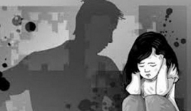 Công an xác minh clip bé gái 10 tuổi ở Long An tố bị cha ruột hiếp dâm nhiều lần