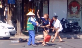 Vụ nữ chủ shop hành hung cô lao công giữa đường: Công an vào cuộc
