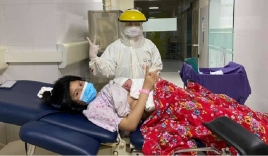 Quảng Ninh: Nhiều em bé chào đời trong khu cách ly ngay sát giao thừa
