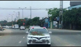 Hà Tĩnh: 20 xe rước dâu con trai phó Giám đốc Bệnh viện rầm rộ giữa mùa dịch