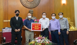 HLV Park Hang Seo ủng hộ hơn 100 triệu đồng phòng chống dịch Covid-19