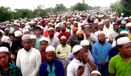 100.000 người tụ tập dự tang lễ lãnh đạo, Bangladesh lo bùng dịch