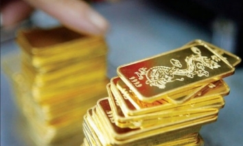 Giá vàng gần chạm ngưỡng 50 triệu đồng/lượng, cao lịch sử