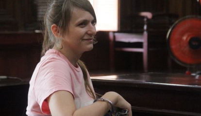 Hot girl người Nga cầm đầu đường dây mại dâm cao cấp tại Sài Gòn lĩnh án 3 năm tù