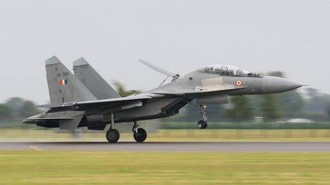 Ấn Độ nói sẽ huấn luyện phi công tiêm kích Su-30 cho Việt Nam