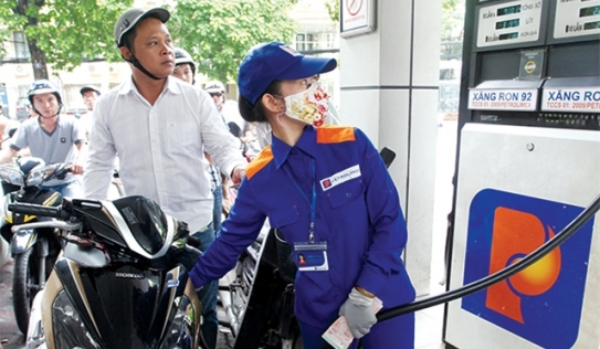 Đại gia xăng dầu Việt thu gần 2 tỷ USD sau khi lên sàn chứng khoán ?