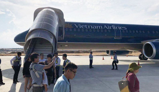 Vụ máy bay Vietnam Airlines đáp nhầm đường băng: Cơ trưởng, cơ phó vừa mới được phê chuẩn