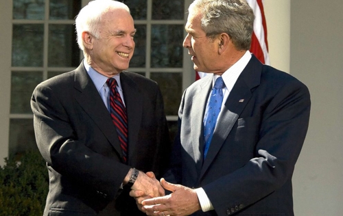 Hai cựu tổng thống Mỹ được đề nghị đọc điếu văn trong lễ tang ông John McCain