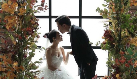 Lộ ảnh cưới chính thức và dàn khách mời “khủng” trong đám cưới Trường Giang