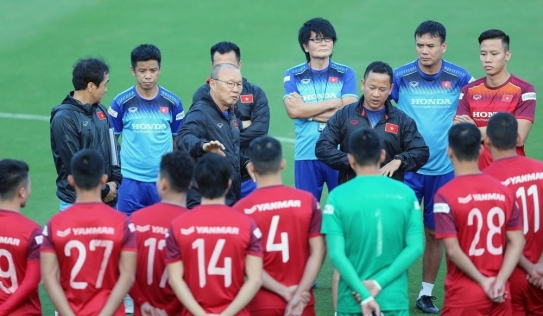 Thái Lan quyết phá kế hoạch của Việt Nam tại World Cup; Cơn sốt vé trận HAGL gặp SLNA 