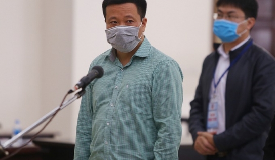 Hà Văn Thắm - Cựu chủ tịch Oceanbank bị phạt thêm 10 năm tù