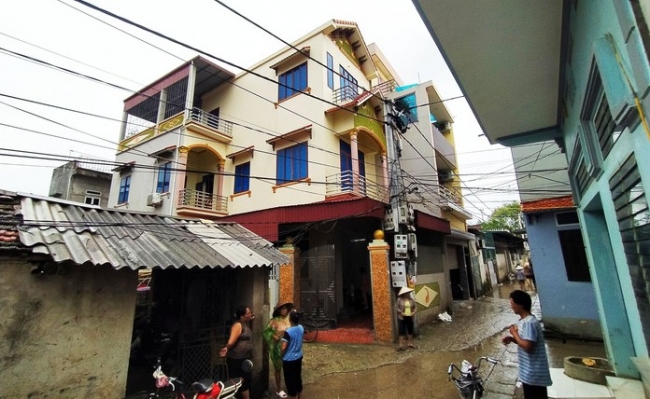 Nhiều hộ nhà giàu ở Hà Nội vẫn có tên trong danh sách hộ cận nghèo, nhận tiền hỗ trợ COVID-19 1