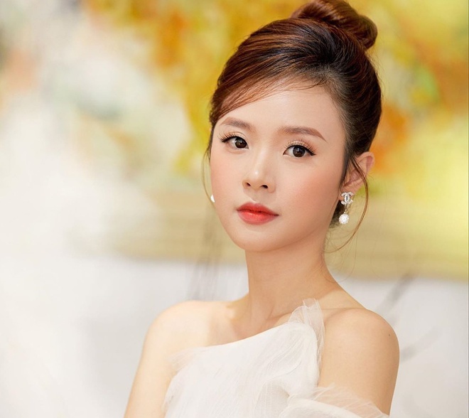 Midu thoải mái khoe thứ mà sao Việt tối kỵ hậu tin đồn hẹn hò Quốc Trường 3