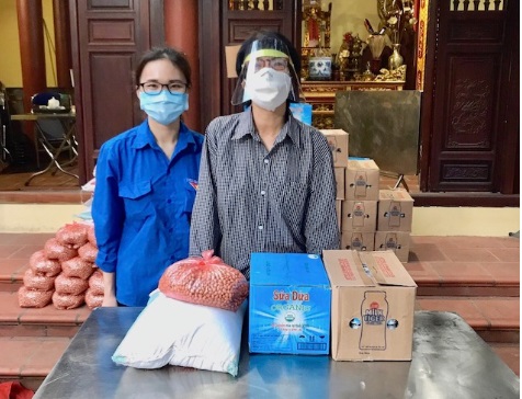 Huyện Mê Linh hỗ trợ gần 30 tấn gạo cho người dân thôn Hạ Lôi 1