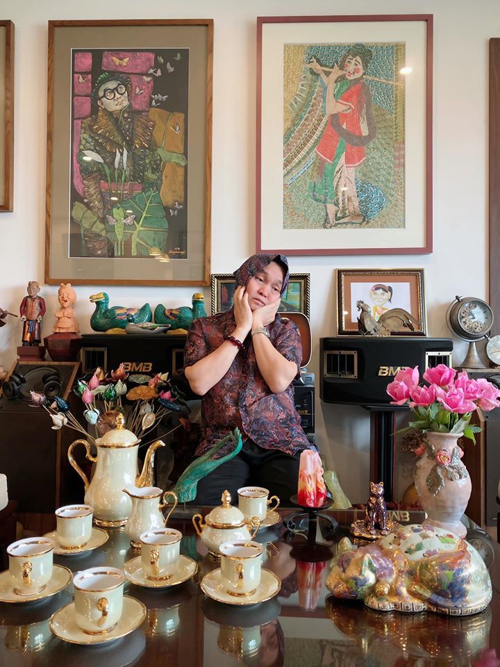 Nghệ sĩ Xuân Hinh để lộ nhiều đồ cổ quý giá trong căn nhà tiền tỷ 5