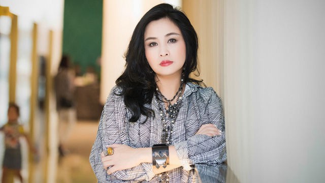 Diva Thanh Lam lộ ảnh tình cảm bên người tình tin đồn kém tuổi 2