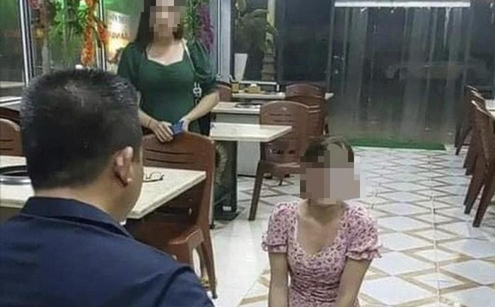 Tin tức pháp luật 24h: Cô gái bị bắt quỳ có biểu hiện co giật, Huấn Hoa Hồng lĩnh án phạt 1