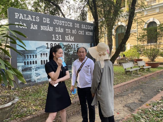 Nhật Kim Anh nhận tin không vui liên quan đến vụ việc bị mất 5 tỷ đồng và 100 cây vàng 1 Nhật Kim Anh nhận tin không vui liên quan đến vụ việc bị mất 5 tỷ đồng và 100 cây vàng 1
