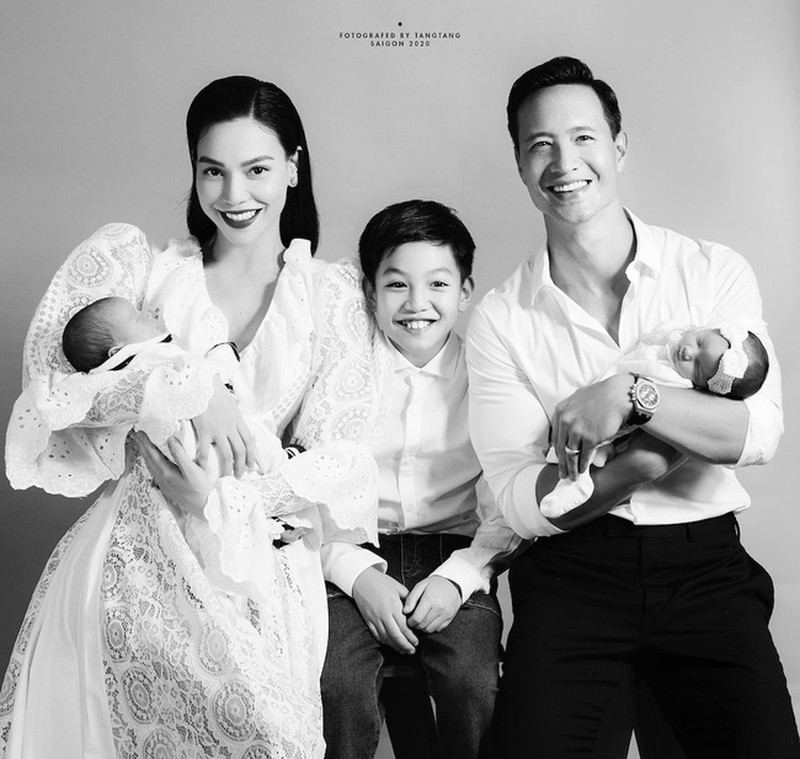 Hồ Ngọc Hà 'đứng hình' trước hành động của quý tử Subeo dành cho em cùng mẹ khác cha 3 Hồ Ngọc Hà 'đứng hình' trước hành động của quý tử Subeo dành cho em cùng mẹ khác cha 3