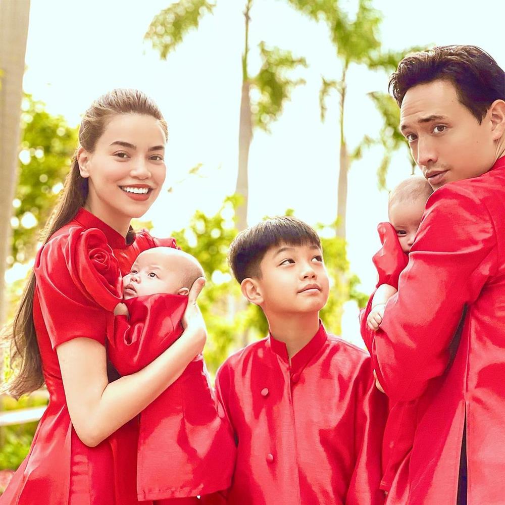 Được Kim Lý cưng chiều, Hồ Ngọc Hà vẫn rơi vào tình trạng báo động, nhan sắc thật mới đáng lo 3 Được Kim Lý cưng chiều, Hồ Ngọc Hà vẫn rơi vào tình trạng báo động, nhan sắc thật mới đáng lo 3