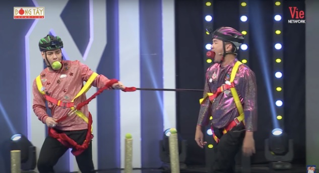 'Thánh livestream' kiếm 3 tỷ/tháng bị Trường Giang dằn mặt vì cách chơi bất chấp 1 'Thánh livestream' kiếm 3 tỷ/tháng bị Trường Giang dằn mặt vì cách chơi bất chấp 1