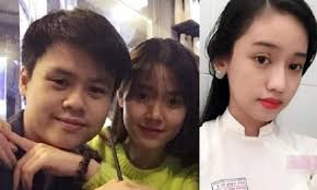 Hotgirl từng khiến Midu uất ức hủy hôn ngày một 'nổi loạn' hậu bị chê trùng tu nhan sắc bất thành 5 Hotgirl từng khiến Midu uất ức hủy hôn ngày một 'nổi loạn' hậu bị chê trùng tu nhan sắc bất thành 5