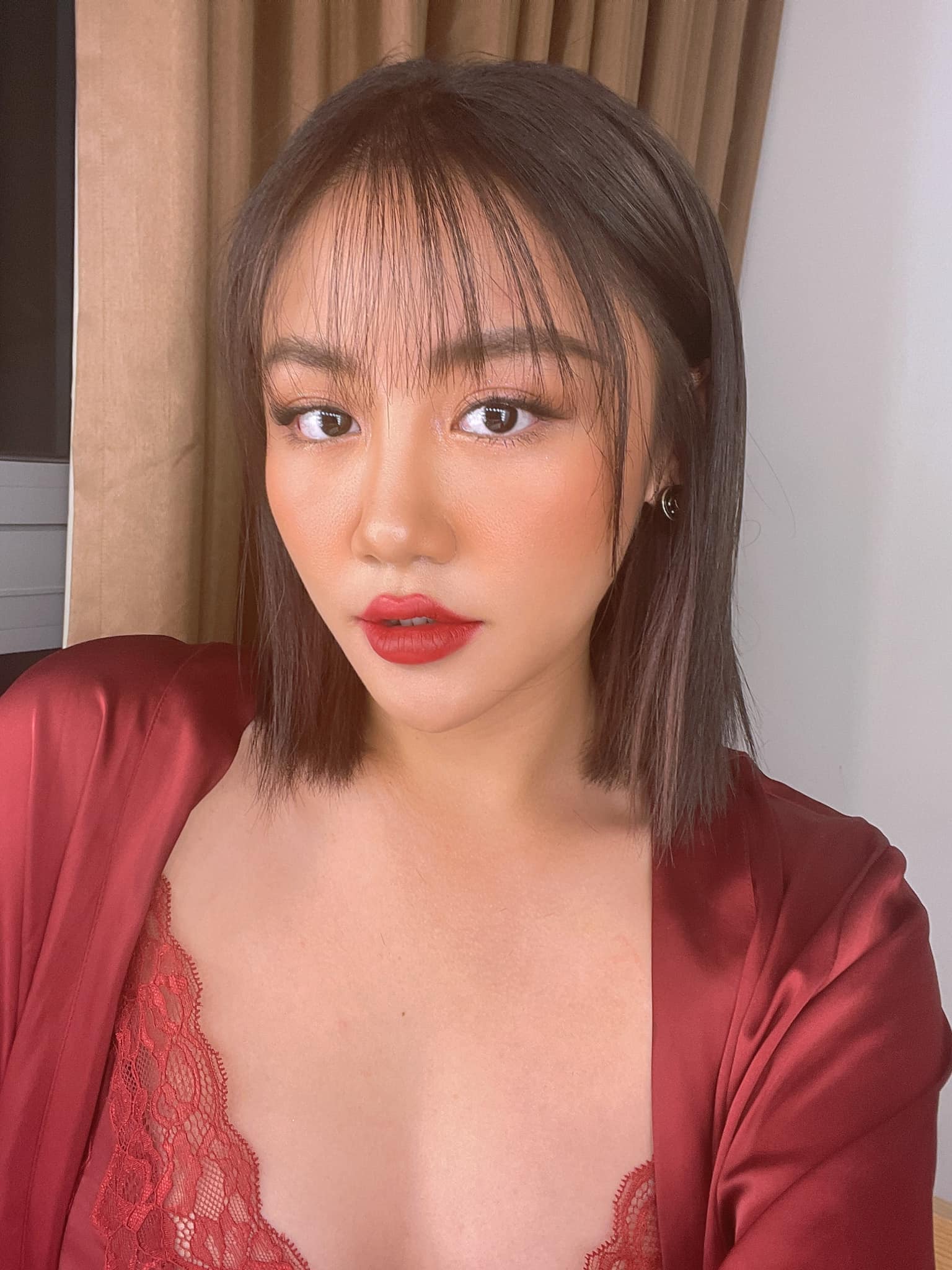 Văn Mai Hương tự tin khoe ảnh chốn riêng tư không còn mặc cảm ồn ào năm xưa 1 Văn Mai Hương tự tin khoe ảnh chốn riêng tư không còn mặc cảm ồn ào năm xưa 1
