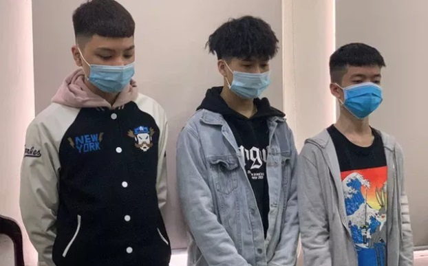 Tin tức pháp luật 24h: Triệu tập 3 nghi can quấy rối người nước ngoài ở Tây Hồ, Giang hồ hỗn chiến 1 Tin tức pháp luật 24h: Triệu tập 3 nghi can quấy rối người nước ngoài ở Tây Hồ, Giang hồ hỗn chiến 1