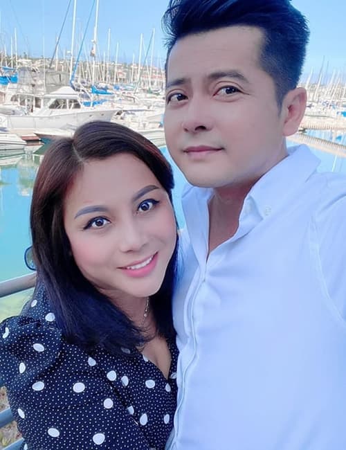 Hoàng Anh và vợ thời còn còn mặn nồng. Ảnh: FBNV Hoàng Anh và vợ thời còn còn mặn nồng. Ảnh: FBNV