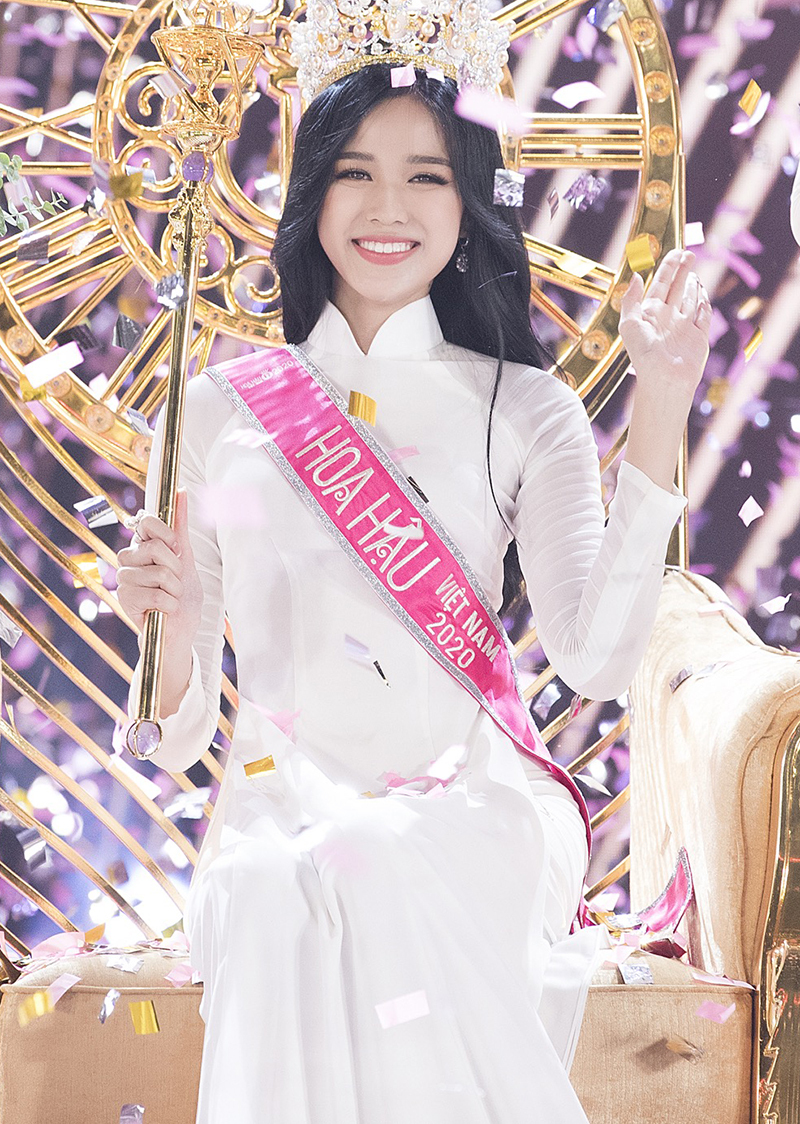 Mới vào showbiz, 'Hoa hậu đi cấy' Đỗ Thị Hà đã vung tiền mua món đồ chỉ tầm cỡ đại gia mới dám chi 2 Mới vào showbiz, 'Hoa hậu đi cấy' Đỗ Thị Hà đã vung tiền mua món đồ chỉ tầm cỡ đại gia mới dám chi 2