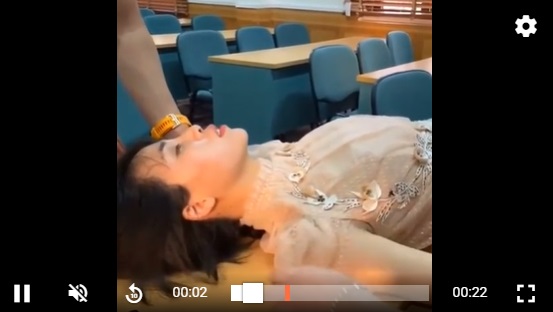 Xôn xao đoạn clip 22 giây của Thơ Nguyễn trong tình trạng bất ổn giữa ồn ào xin vía búp bê 1 Xôn xao đoạn clip 22 giây của Thơ Nguyễn trong tình trạng bất ổn giữa ồn ào xin vía búp bê 1