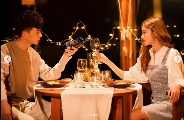Ngô Kiến Huy lộ ảnh hẹn hò với hot girl 99, fan soi ra 12 năm trước đã làm điều tương tự với Sam 1 Ngô Kiến Huy lộ ảnh hẹn hò với hot girl 99, fan soi ra 12 năm trước đã làm điều tương tự với Sam 1