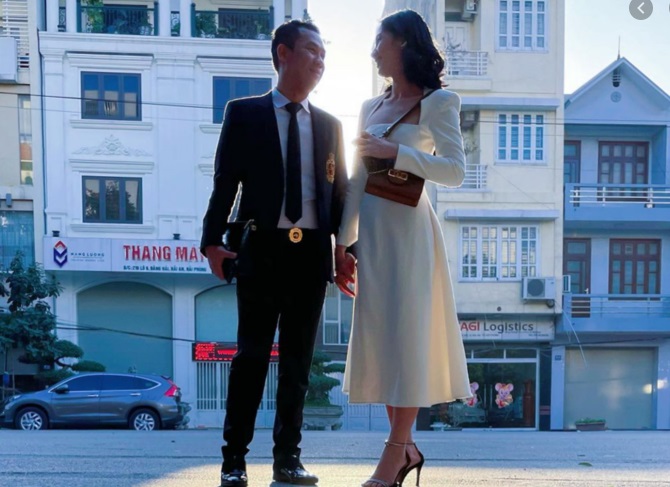 Bạn gái kém 27 tuổi của chồng cũ Lệ Quyên âm thầm chứng minh đẳng cấp không thua kém vợ cũ người tình 4 Bạn gái kém 27 tuổi của chồng cũ Lệ Quyên âm thầm chứng minh đẳng cấp không thua kém vợ cũ người tình 4