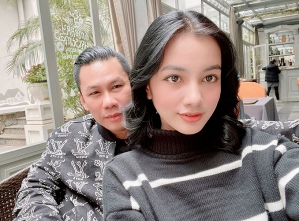 Chồng cũ Lệ Quyên và Cẩm Đan dính tin đồn hẹn hò. Ảnh internet Chồng cũ Lệ Quyên và Cẩm Đan dính tin đồn hẹn hò. Ảnh internet