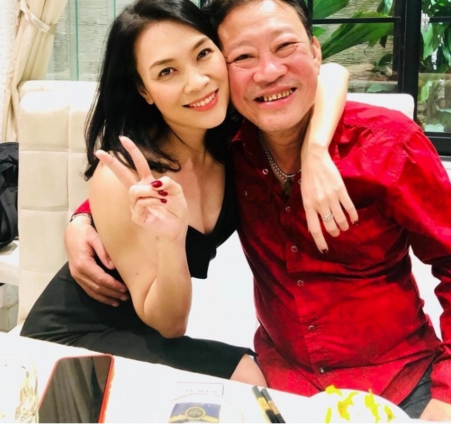 Hình ảnh mới nhất của nhạc sĩ Lê Quang sau thời gian nhập viện tưởng không qua khỏi 4 Hình ảnh mới nhất của nhạc sĩ Lê Quang sau thời gian nhập viện tưởng không qua khỏi 4