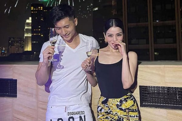 Sau gần 1 năm yêu đương ngọt ngào, Lệ Quyên đã muốn tiến xa hơn với Lâm Bảo Châu? 4 Sau gần 1 năm yêu đương ngọt ngào, Lệ Quyên đã muốn tiến xa hơn với Lâm Bảo Châu? 4