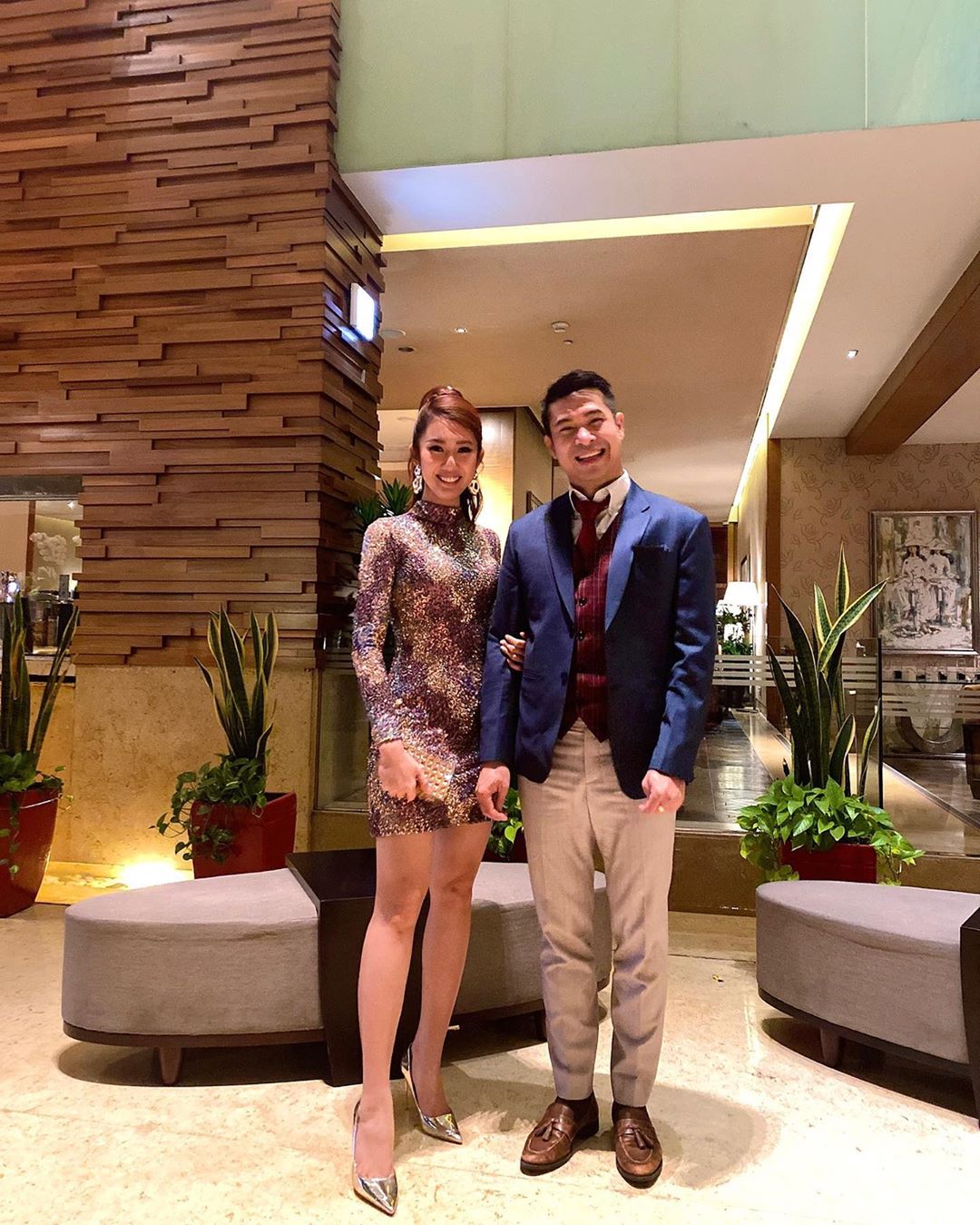 Ảnh chụp lén phát hiện Thúy Ngân và Trương Thế Vinh có hành động tình tứ như cặp đôi đang yêu 4 Ảnh chụp lén phát hiện Thúy Ngân và Trương Thế Vinh có hành động tình tứ như cặp đôi đang yêu 4