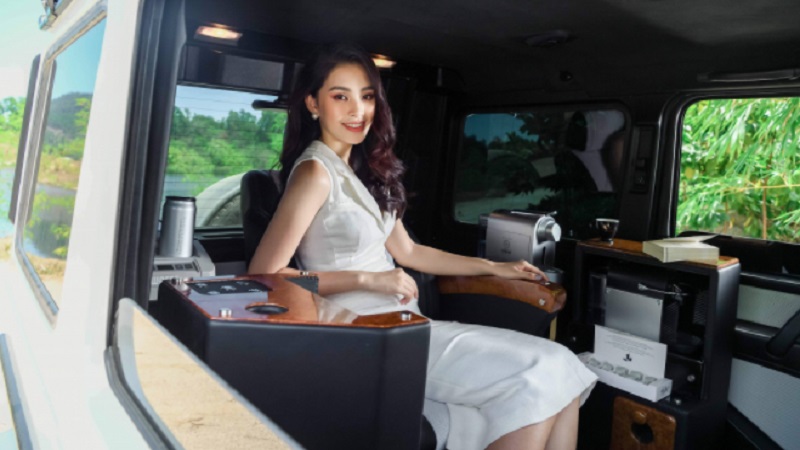 Hoa hậu Tiểu Vy gây thất vọng vì màn ứng xử khi đảm nhận vai trò đầy quyền lực 5
