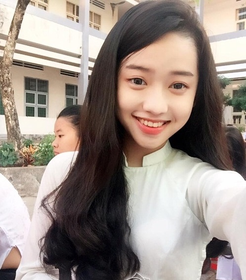 Hot girl Cà Mau vô tư 'thả thính' bất chấp khắp cõi mạng hậu ồn ào tình ái với thiếu gia bạc tỷ Phan Thành 2 Hot girl Cà Mau vô tư 'thả thính' bất chấp khắp cõi mạng hậu ồn ào tình ái với thiếu gia bạc tỷ Phan Thành 2