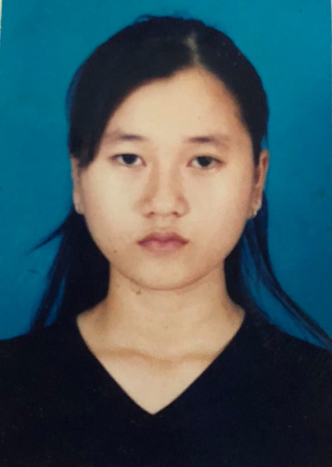 Nhan sắc của Lâm Vỹ Dạ qua ảnh CMND năm 17 tuổi 1 Nhan sắc của Lâm Vỹ Dạ qua ảnh CMND năm 17 tuổi 1