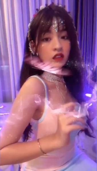 Hotgirl 'trứng rán cần mỡ' Thanh Tâm vô tư khoe ảnh chốn riêng tư 1 Hotgirl 'trứng rán cần mỡ' Thanh Tâm vô tư khoe ảnh chốn riêng tư 1