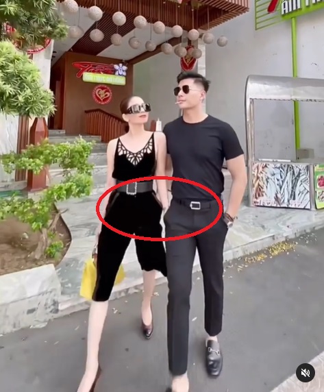 Không giấu giếm như chồng cũ, Lệ Quyên công khai khẳng định 'chủ quyền' với tình trẻ Lâm Bảo Châu 1 Không giấu giếm như chồng cũ, Lệ Quyên công khai khẳng định 'chủ quyền' với tình trẻ Lâm Bảo Châu 1