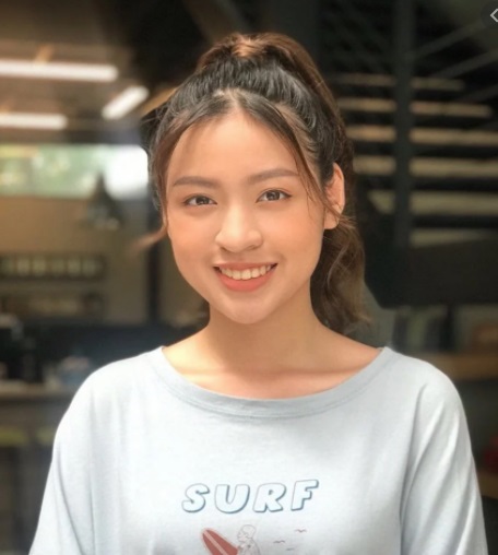 Vô tư tạo dáng, hotgirl 'trứng rán' Thanh Tâm 'muối mặt' vì chiếc quần 'phản chủ' 4 Vô tư tạo dáng, hotgirl 'trứng rán' Thanh Tâm 'muối mặt' vì chiếc quần 'phản chủ' 4